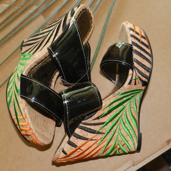 Naughty Monkey  Palmetto Platform Wedges Sandals  💥NWT!🆕FAST😮‍💨⚡🚚 - Picture 8 of 11